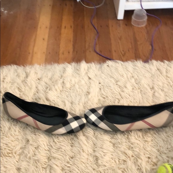 Burberry Flats - Picture 8 of 8
